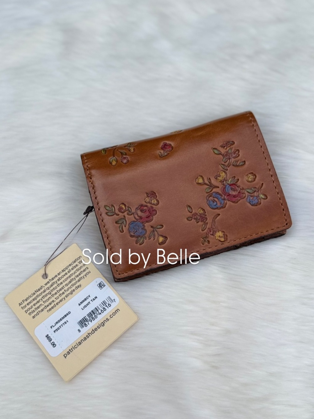 NWT Patricia Nash Annecy Light Tan Wallet